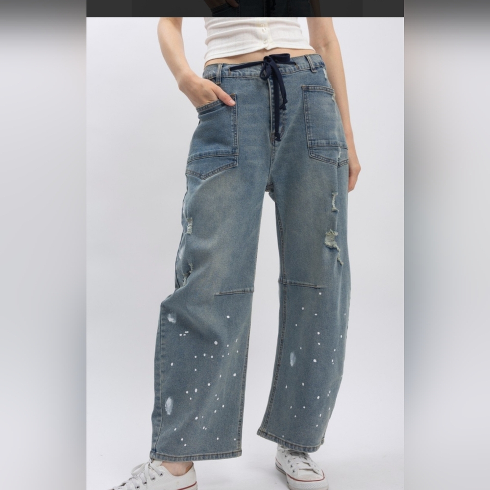Women's Blue Distressed  Barrel Jeans